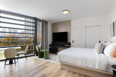 Smithe House Hotels in Yaletown