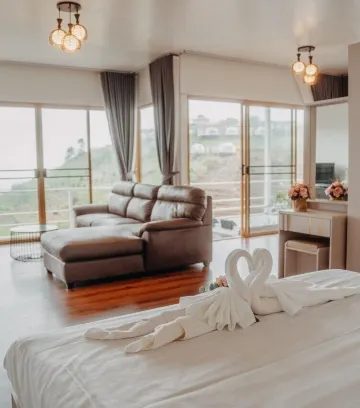 ห้องชุดแกรนด์ 2 ห้องนอน พร้อมอ่างอาบน้ำ วิวภูเขา