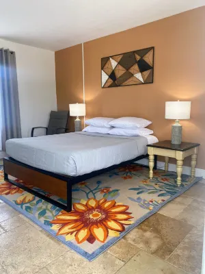 Bonsai - A Modern Motor Court Hotels in Brevard County