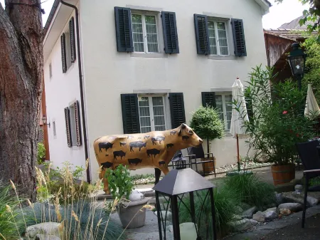 Gartenhaus by Ochsen Lenzburg Отели в г. Аарау