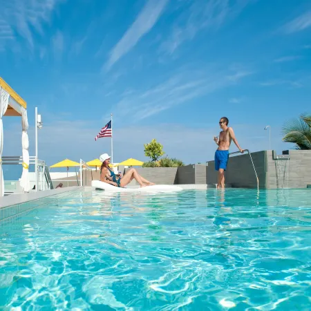 Leslie Hotel Ocean Drive