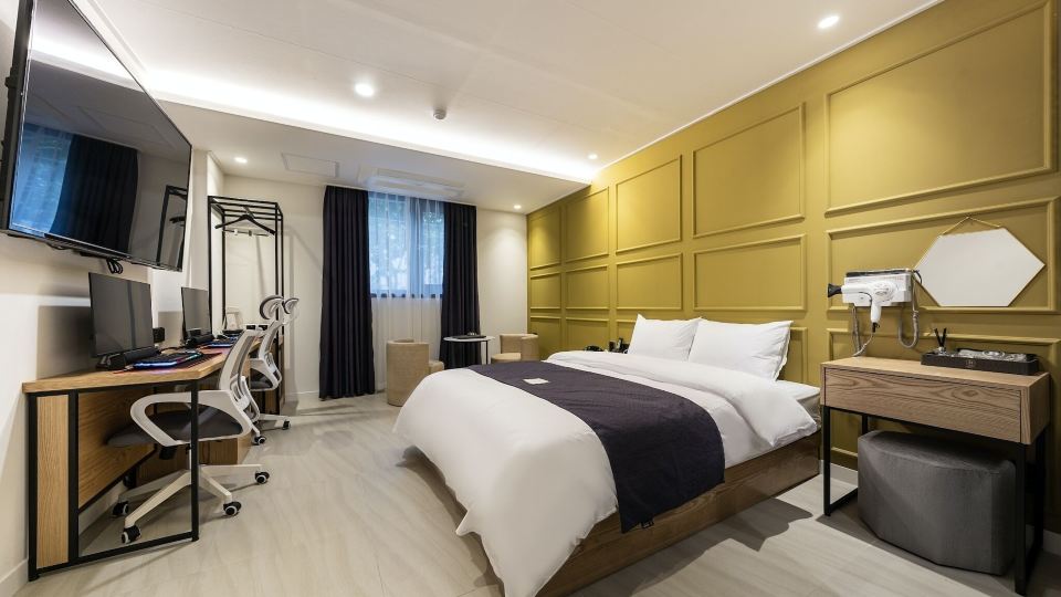 Brown Dot Hotel Suwon