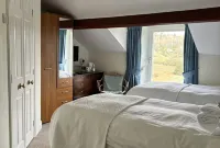 Forest How Guest House