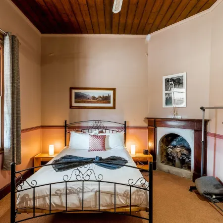 The Henry Parkes Tenterfield