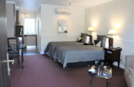 ลอดจ์ บอร์โดซ์ โรงแรมในฟางาเรอิ