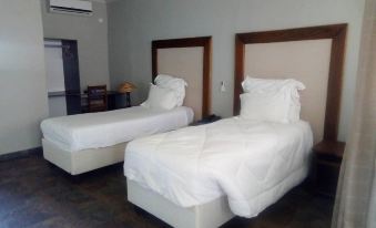 Pakali Lodges - Hizvo