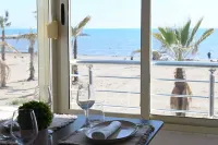 Wave Beachfront Apartments