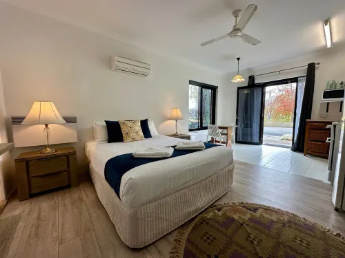 Charlesworth on the Park Hotels in Glen Innes