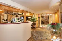 Rosa Canina Superior Hotels in Pettneu am Arlberg