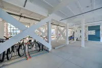 1001 King Ada Suite, 1st Floor Serenity - parking