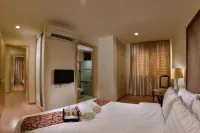 The Capital Residence Suites - parking