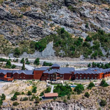 Noi Puma Lodge