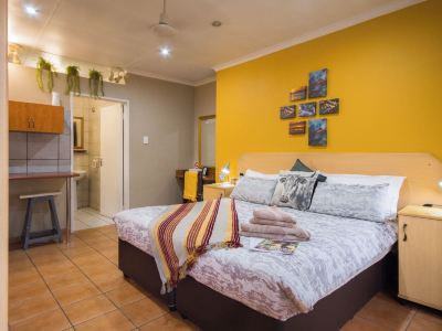 Marle' Lodge Bed & Breakfast