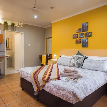Marle' Lodge Bed & Breakfast