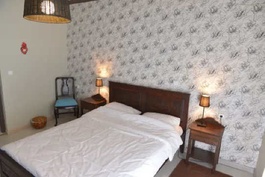 瓦西諾基波斯旅館