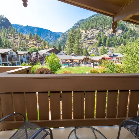 Icicle Village Resort