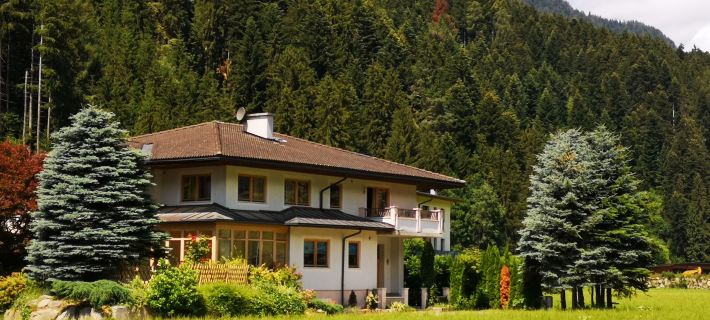 Ferienhof Kampfl Hotels in Fugen