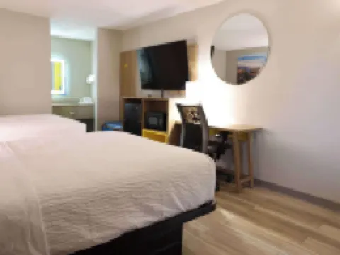 デイズ イン バイ ウィンダム キングス ドミニオン/ドスウェル ドスウェルのホテル