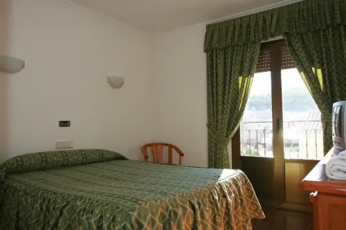 Hostal Restaurante Torrente Hotels in Los Velez