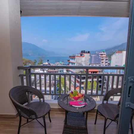 Hotel Pokhara Village & SPA