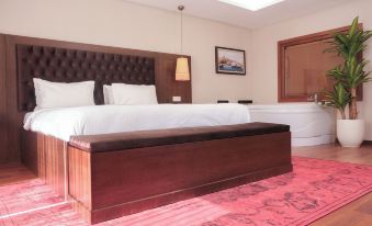 Phellos Suites Boutique Hotel