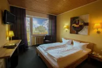 Landhotel Klingerhof Отели в г. Зайлауф