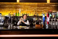 Camden Court Hotel - С баром