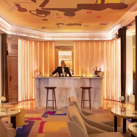 Hôtel Vernet Champs Elysées Paris