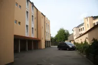 City Hotel Nattergalen - parking