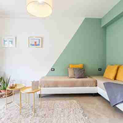 SorrentoVibes - Luxury Four Bedroom Home with Amazing Terraces in Sorrento Rooms