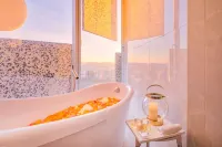 Maritim Hotel Plaza Tirana - Romantic