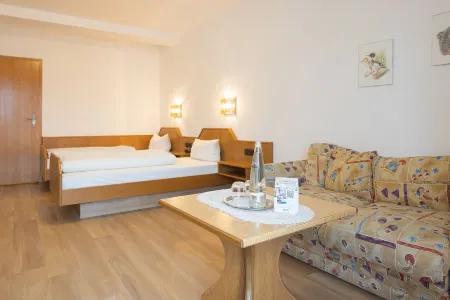 Akzent Hotel Meerfräulein Отели в г. Вемдинг