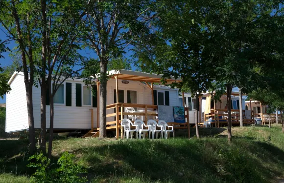 盧爾德露營行動屋酒店