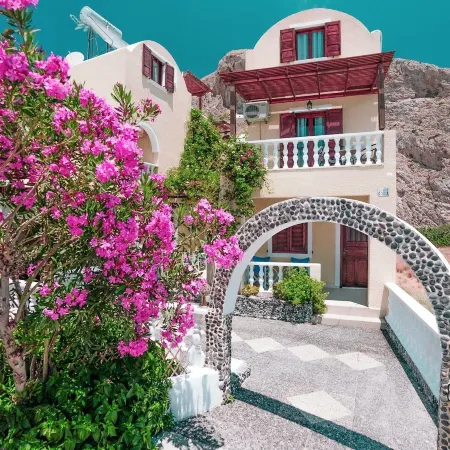 Villa Dima Отели рядом с достопримечательностью «Пляж Перисса»