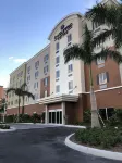 邁阿密行政機場-肯德爾Candlewood Suites Palmetto Estates住宿飯店