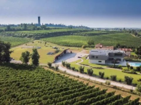 Cobue Wine Resort & Spa Hotels in Pozzolengo