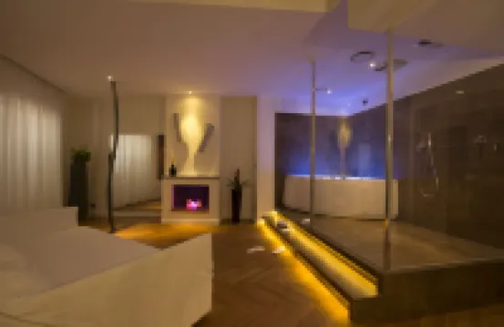 SuiteSistina for Brave Lovers