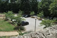 Logis Hôtel Château de Palaja - Parkplatz
