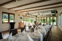 Hotel Platan Hotels in Kowale