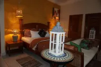 Accra Royal Castle Apartments & Suites Hotels near Container