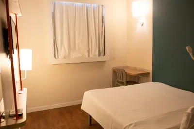 ibis budget Muriae Hôtels à : Muriae