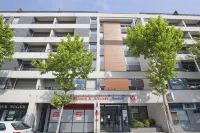 Séjours & Affaires Clermont Ferrand Park République Отели в г. Малоза