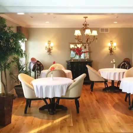 The B & B at Queenslake