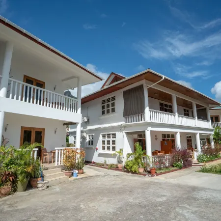 La Maison Hibiscus Self Catering Accommodation