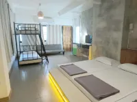 Chinawat Hotel Hotels in Kong Krailat