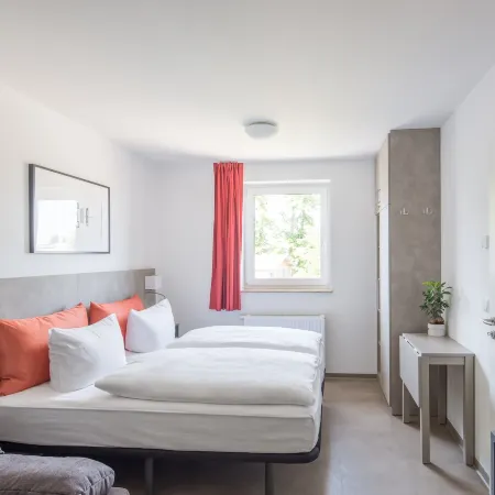 Trio Apartment Hotel Berlin Отели рядом с достопримечательностью «Каульсдорф»
