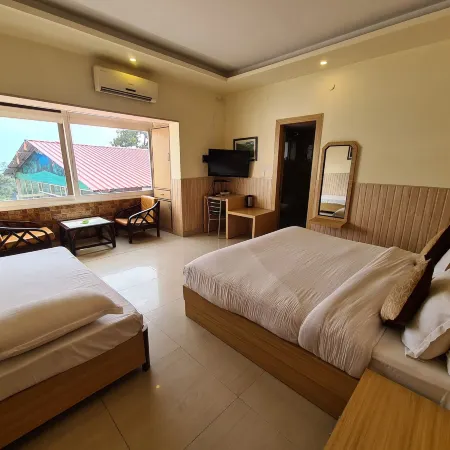 Hotel Rajpur Heights