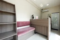 RedDoorz Plus Near Paragon Mall Semarang