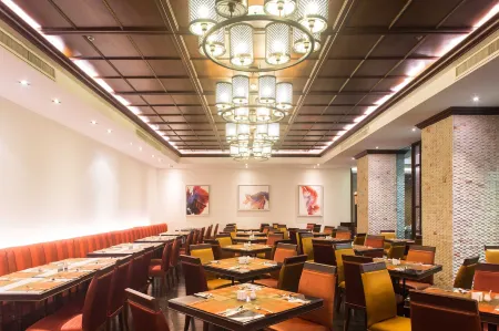 Mida Grande Hotel Dhavaravati Nakhon Pathom Отели рядом с достопримечательностью «Computer Center Silapakorn University»