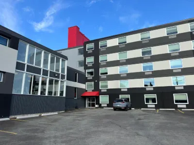 Superior Shores Hotel, BW Signature Collection by Best Western Hotels near Thunder Bay International Airport
